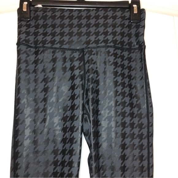 Mono B Black & Gray Checkered Print Leggings Size Small - Picture 2 of 8